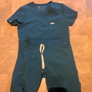 Caribbean blue figs scrubs